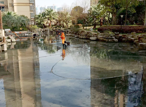 石狮景观池淤泥清理